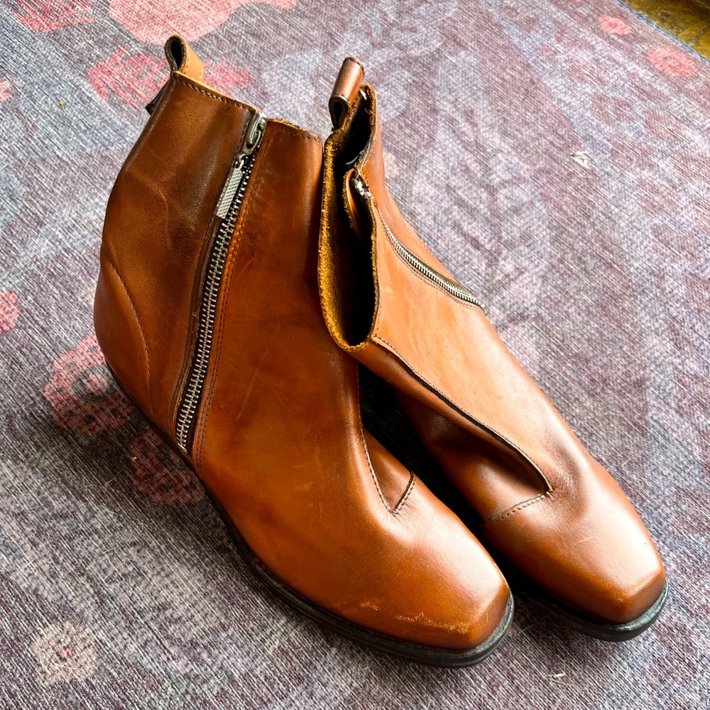 Warm brown leather women’s booties - Diesel - Size 7 / 37